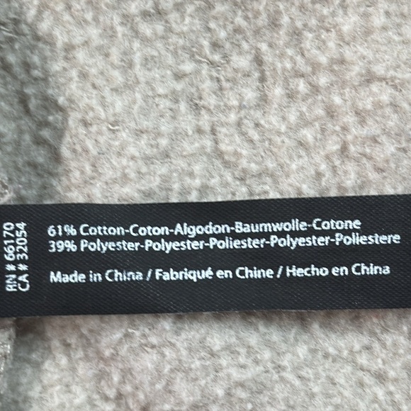 Vintage Cropped Sweatshirt Perfect For Layering - Picture 5 of 5